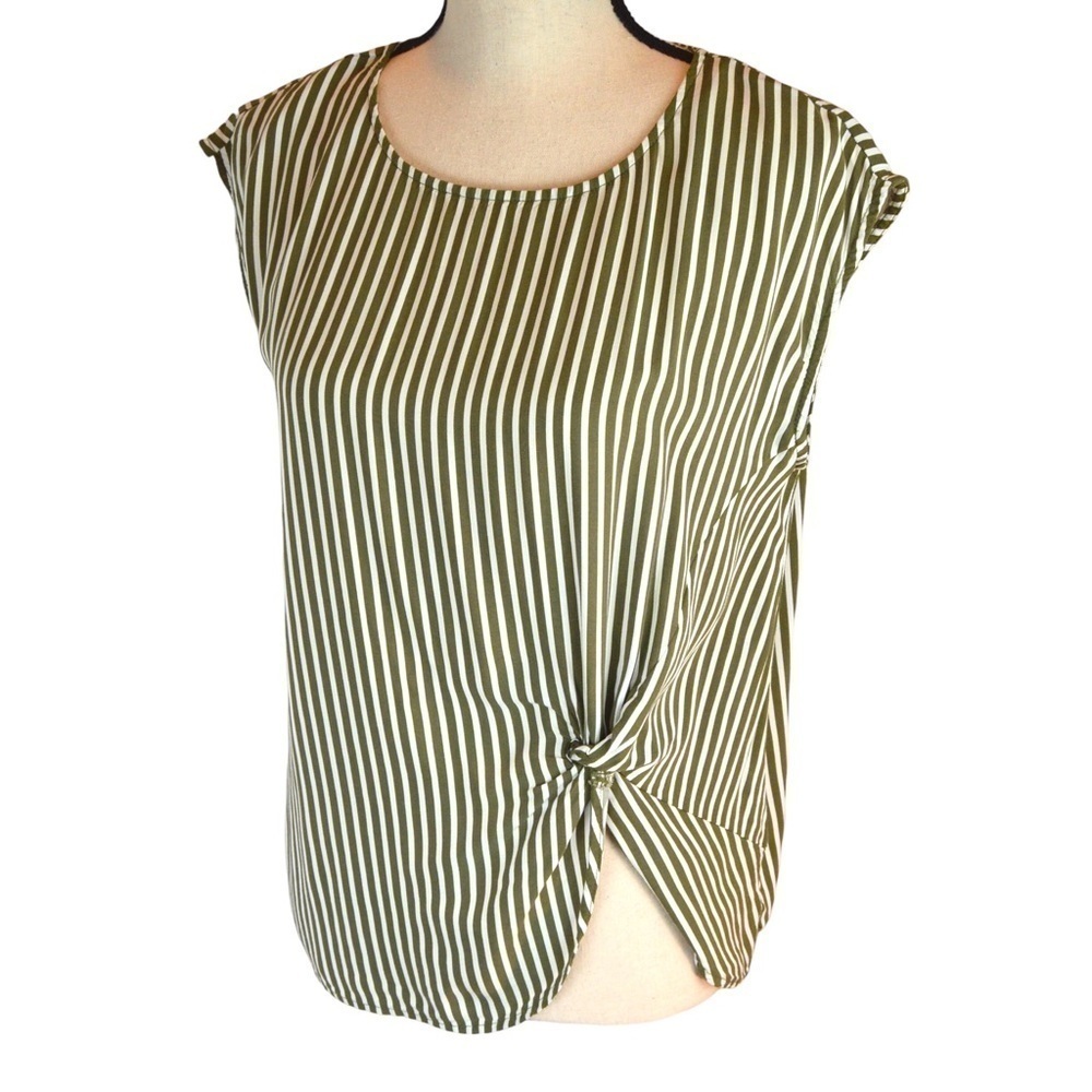 Liz Claiborne Cap Sleeve Twist Front Pinstriped Top,‎ Petite Small Loose Fit